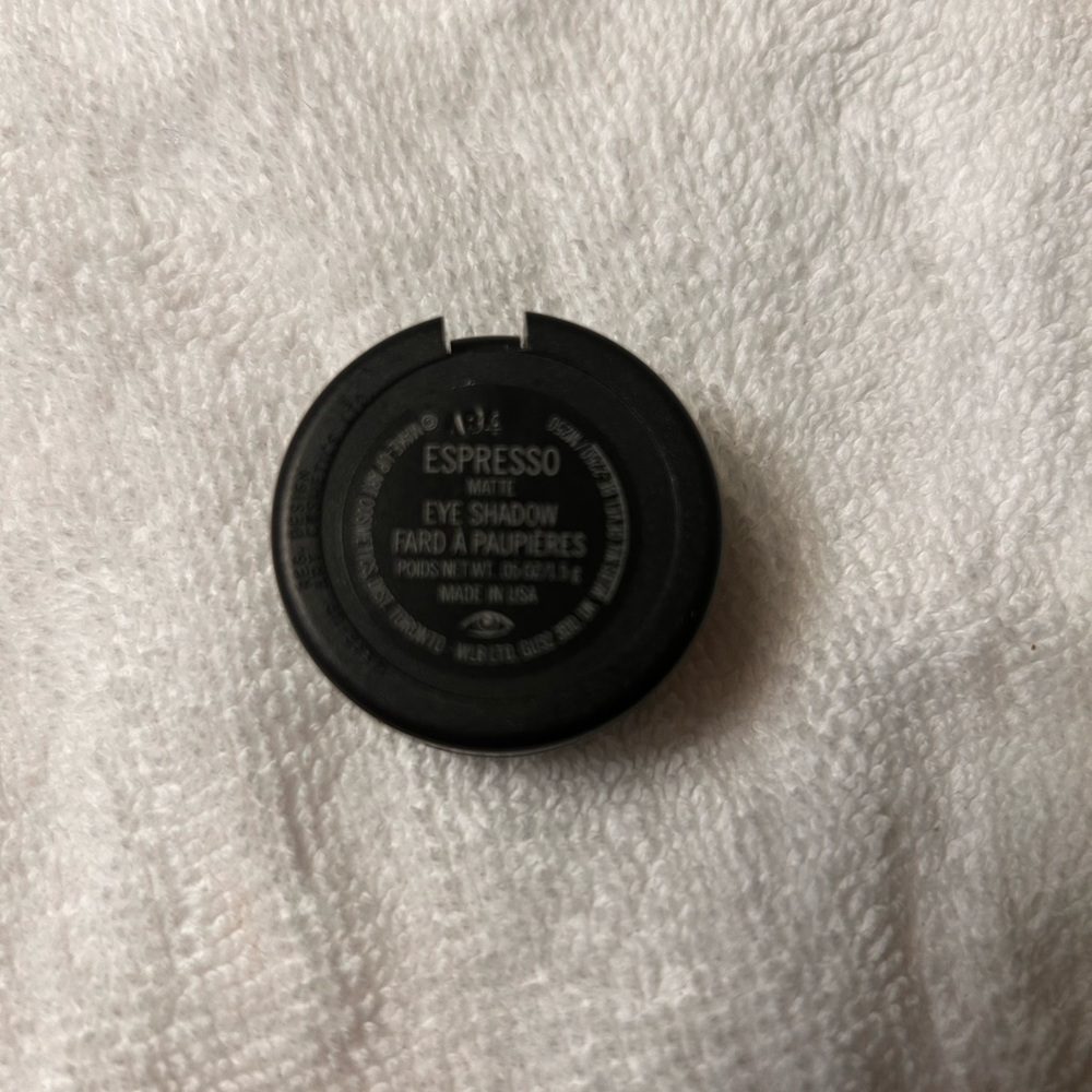 MAC Cosmetics Eyeshadow Espresso - Picture 2 of 3